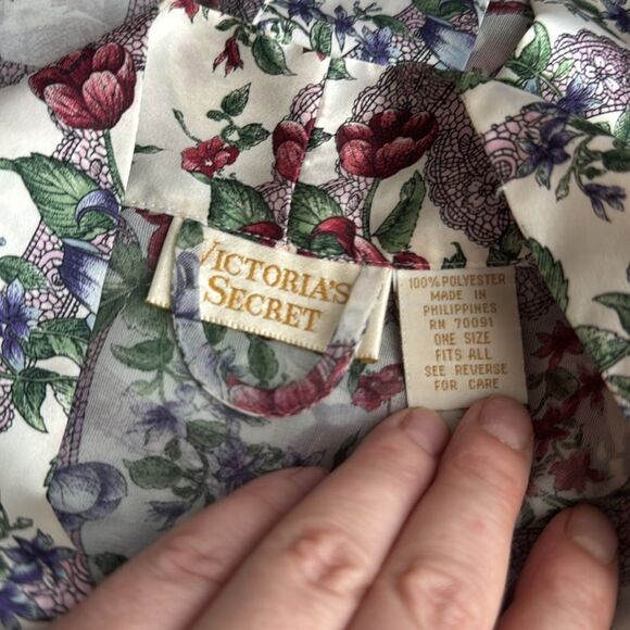 Victoria's Secret Gold Label Women's Multi Robe - Picture 5 of 10